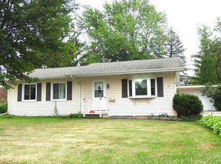 1424 Hazel St, Oshkosh, WI 54901