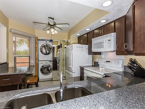 2nd image of 300 Stevens Landing Dr Unit 102