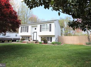 11501 Maplewood Dr, Locust Grove, VA 22508