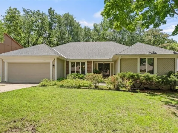 11715 W 102nd Ter, Overland Park, KS 66214