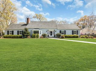 41 Yoakum Street, Farmingdale, NY 11735