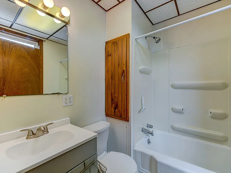 Bath - off laundry/office