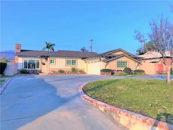 943 E Foothill Blvd, Glendora, CA 91741