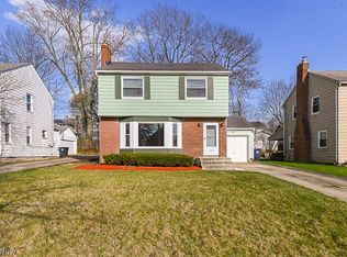 695 Dorchester Rd, Akron, OH 44320