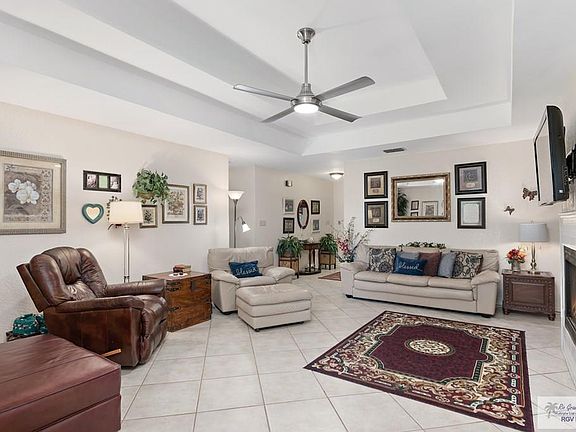 3rd image of 1822 Swan Ln