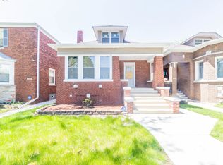 8220 S Rhodes Ave, Chicago, IL 60619