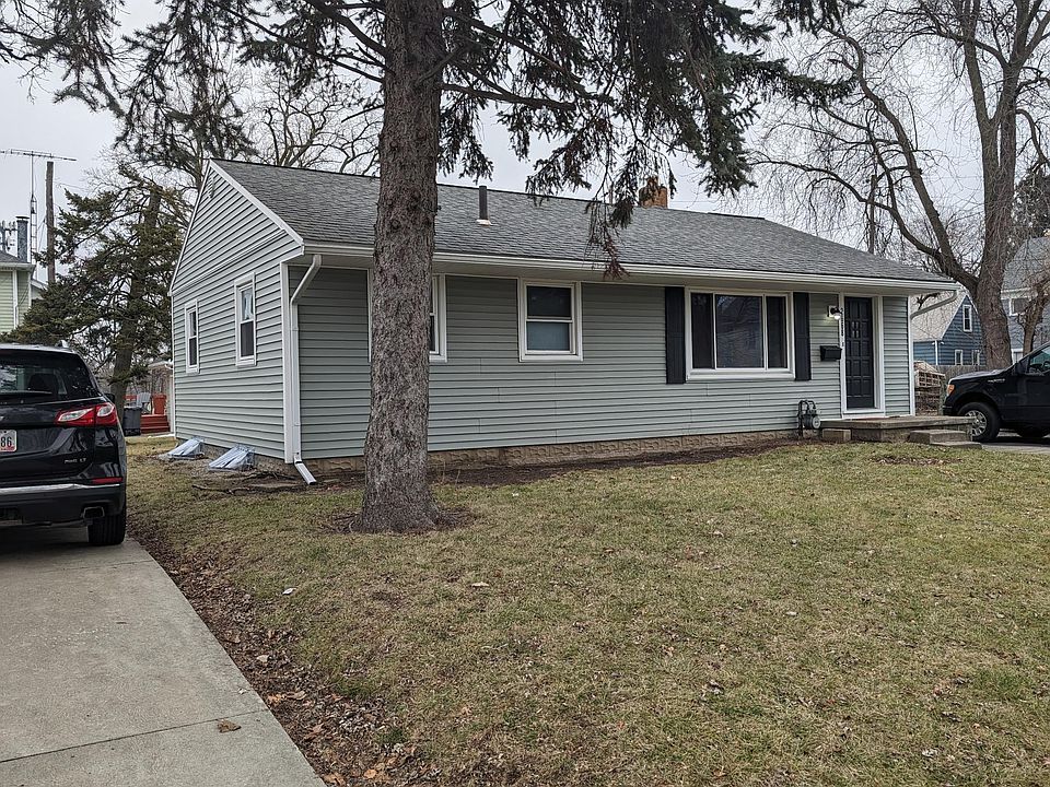 2nd image of 2668 Marwood Ave