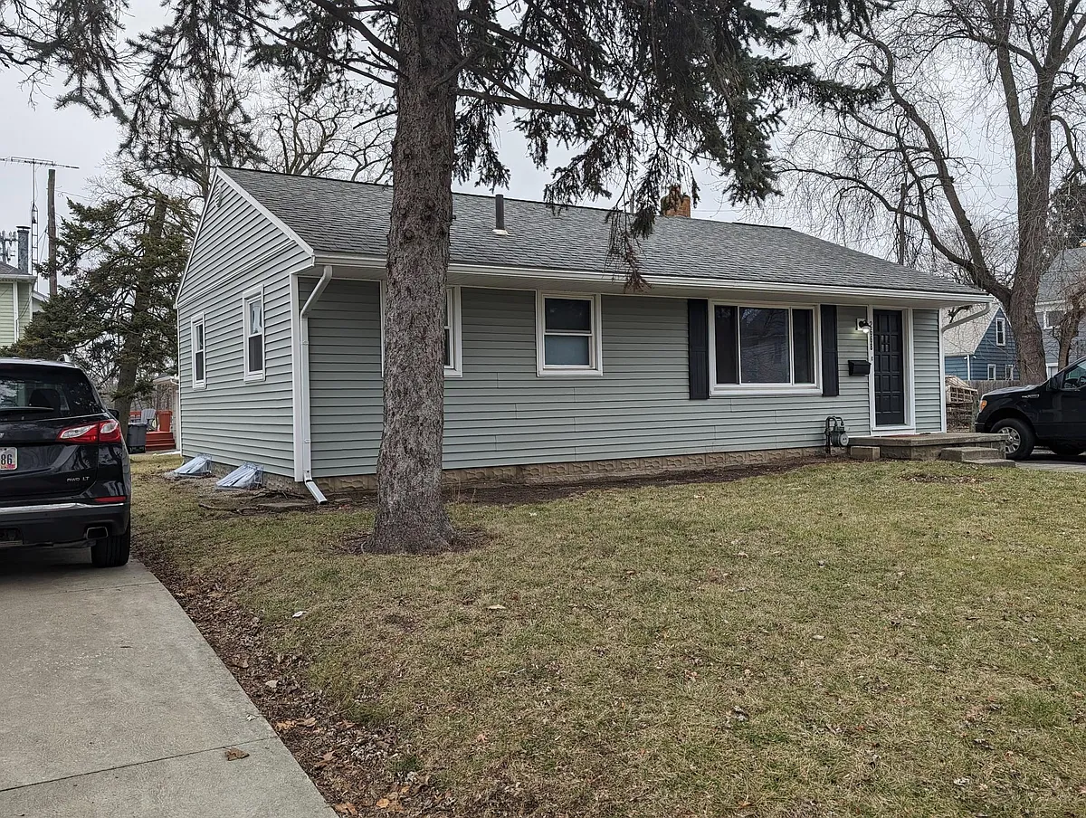 Building Photo - 2668 Marwood Ave