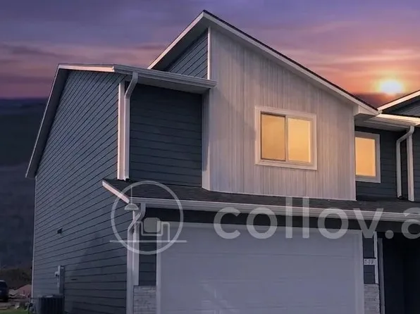 1407 Thatcher St, Harrisburg, SD 57032