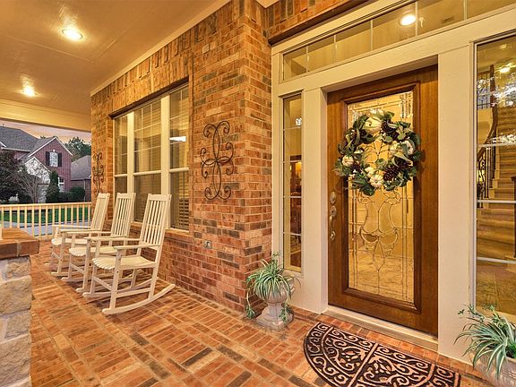 4th image of 71 S Winsome Path Cir