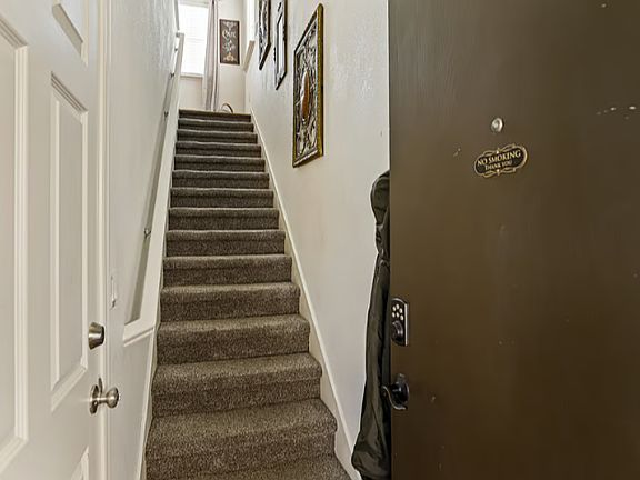 3rd image of 531 Stetson Dr