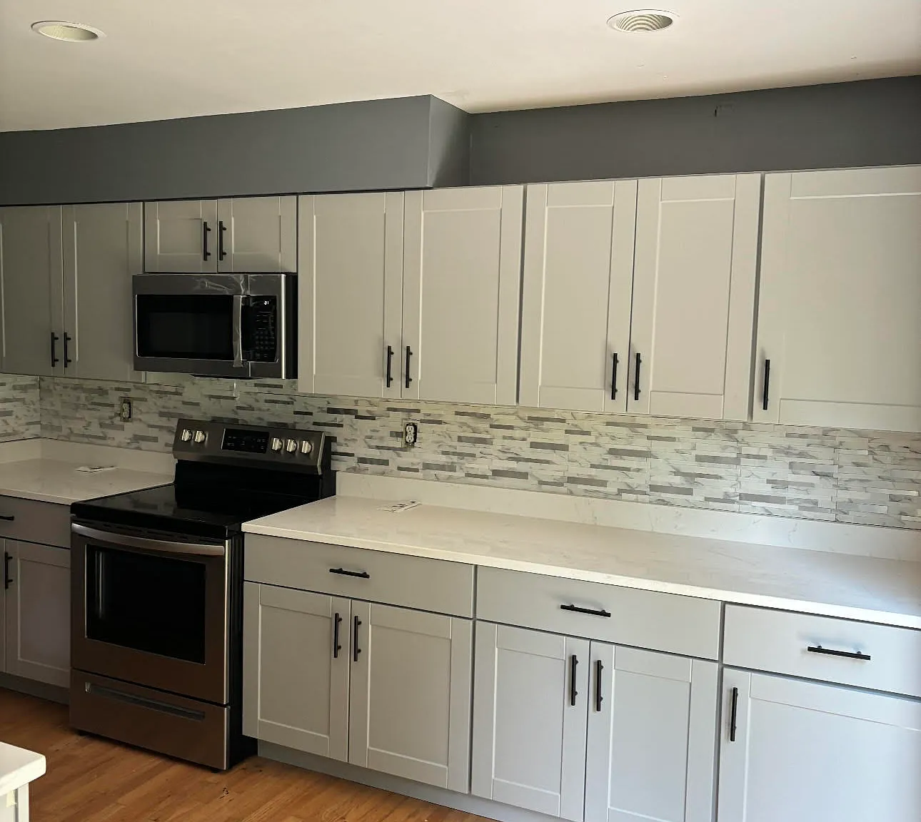3 bed, 2.5 bath, 1232 sqft, $2,200 — Photo 2