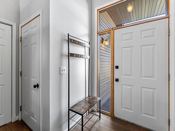 5th image of 1175 Honeysuckle Ln SE