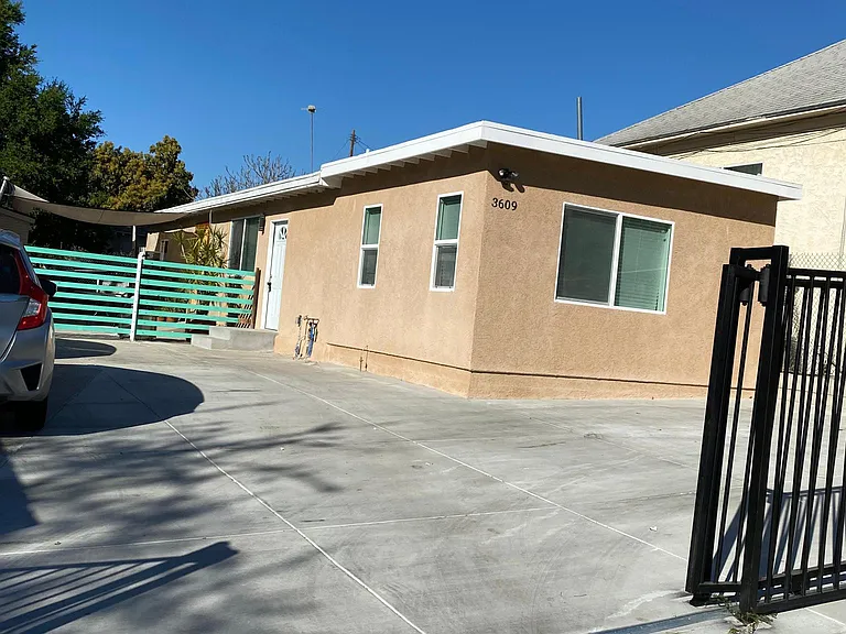 3609 Pomona St #3609 — Photo 10