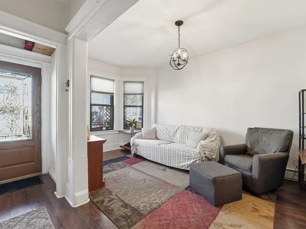 175 Lexington Avenue image 1 of 28