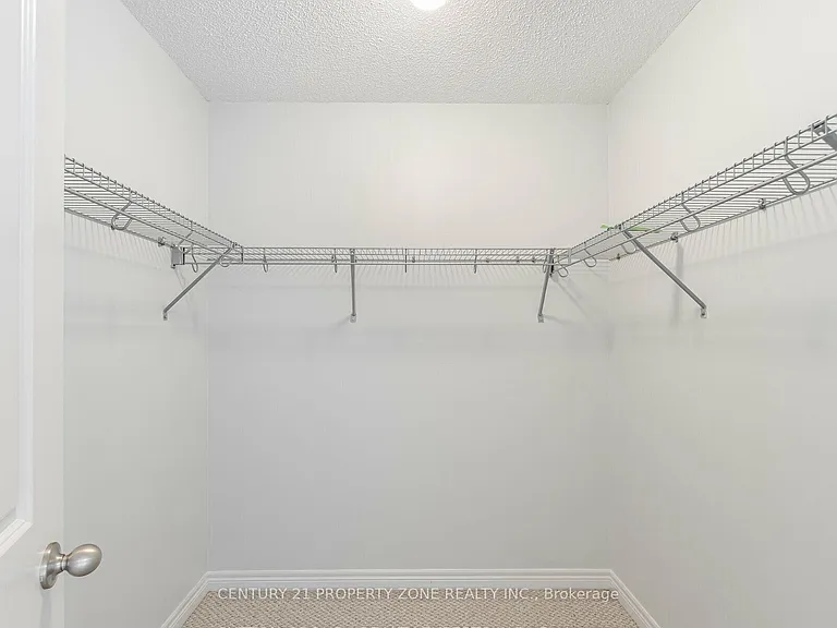 6 Dufay Rd — Photo 13