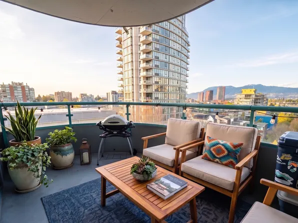1438 W 7th Ave, Vancouver, BC V6H 1C1