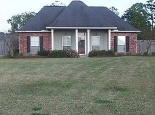 32714 Faulkner Dr, Denham Springs, LA 70706