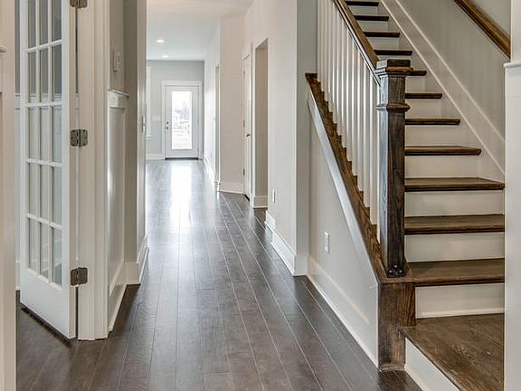 2nd image of 80 Dunmeyer Ct #80