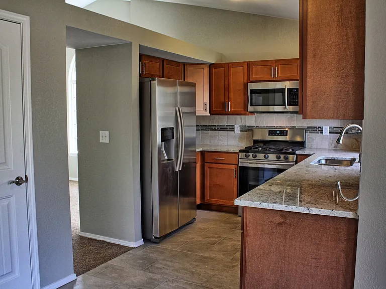 10231 Travertine Pl — Photo 8