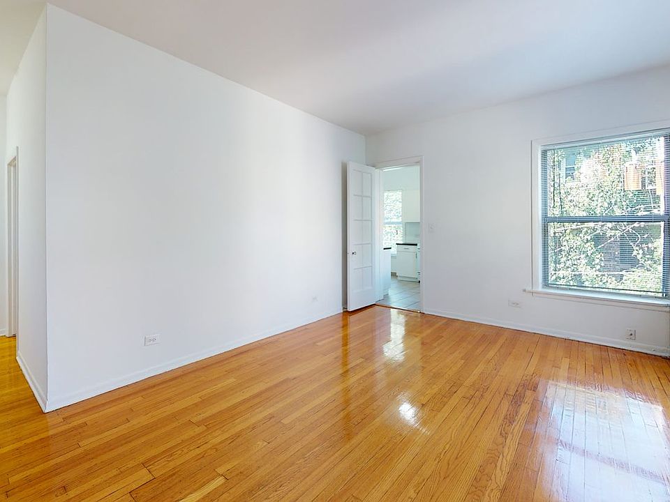 Dining/Living room