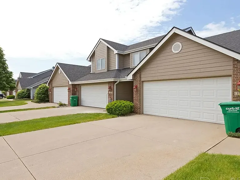The Pines: Spacious Living in Quaint Ankeny Neighborhood! — Photo 15