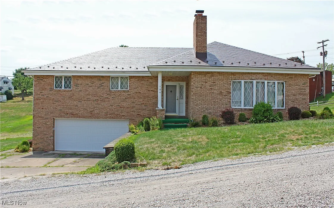 120 Homono Ln photo 1