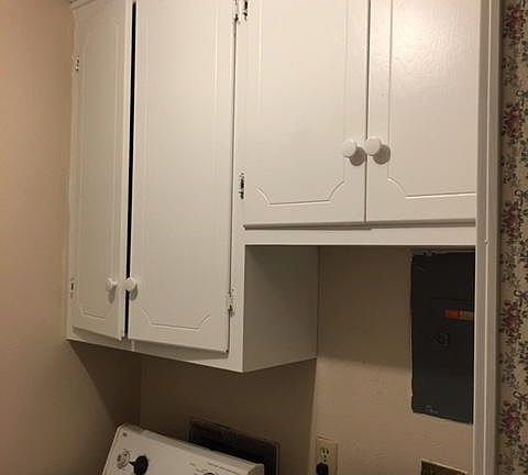 2nd image of 302 NW Compass Dr