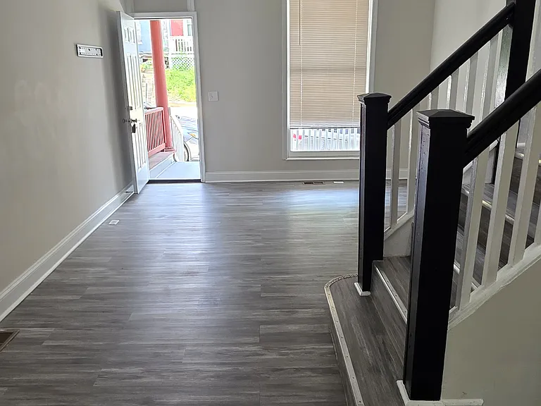 2723 W Lafayette Ave — Photo 2