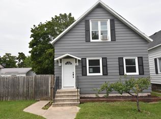 1526 Logan Ave, Marinette, WI 54143