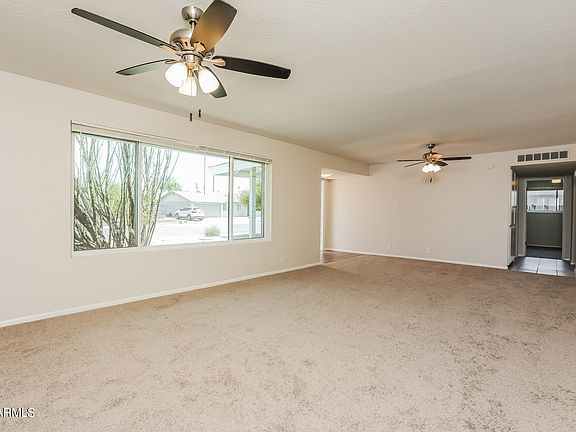 5th image of 1947 W VILLAGE Drive