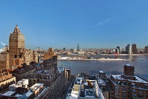 Sold by Corcoran | media 12