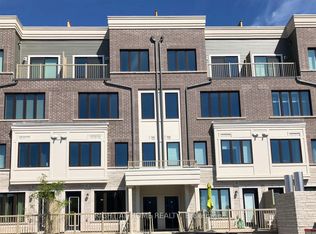 95 Eastwood Park Gdns #15, Toronto, ON M8W 0B9