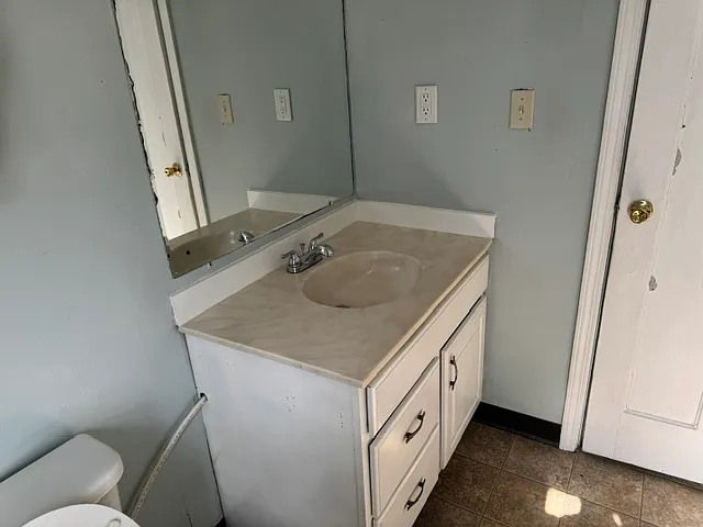 915 Wisconsin Ave — Photo 18