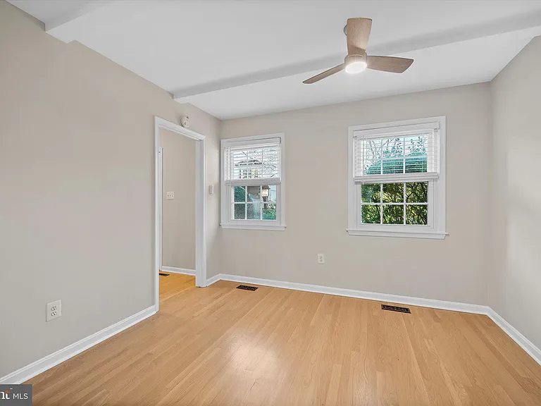 3221 Adams Ct — Photo 8