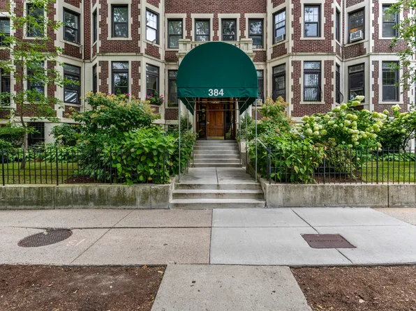 384 Riverway APT 4, Boston, MA 02115