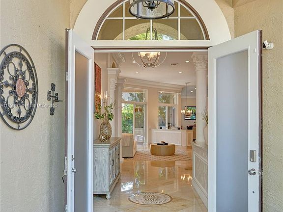 2nd image of 1209 Ginger Cir