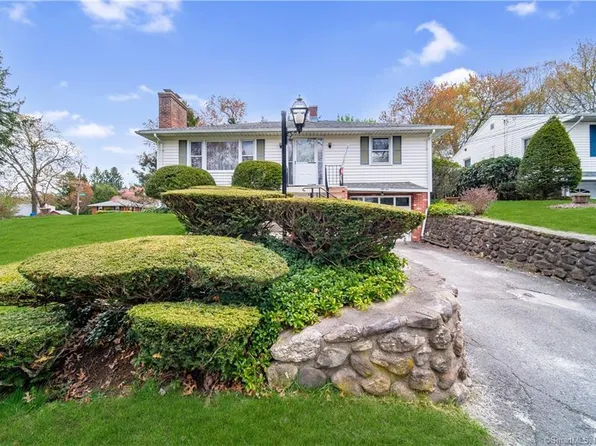 52 Leaf Avenue, Waterbury, CT 06705