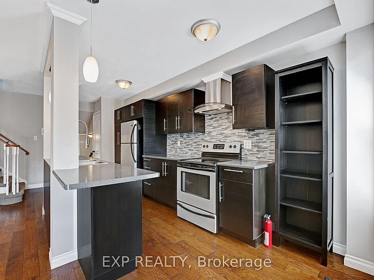 117 Mugford Rd — Photo 4