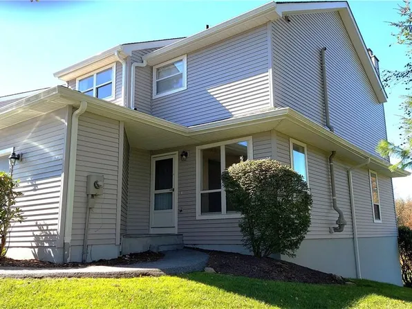 101 Woodsbrook Drive, Mahopac, NY 10541