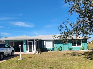 26 Caddy Rd, Rotonda West, FL 33947