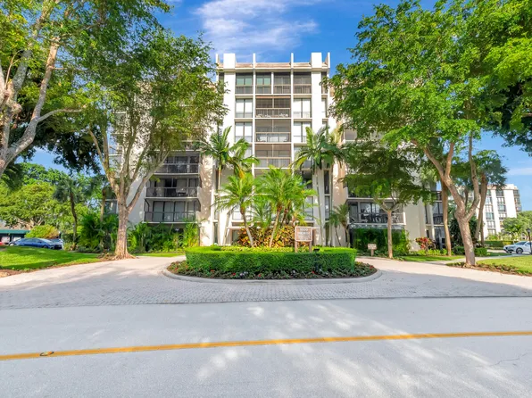 1843 Bridgewood Drive, Boca Raton, FL 33434