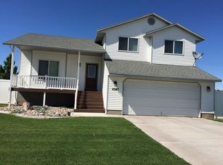 4305 E Willow Canyon Dr, Ammon, ID 83406