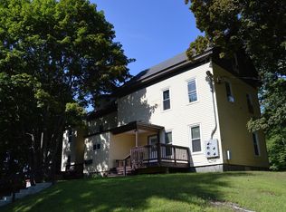 87 School St APT 3, Dexter, ME 04930