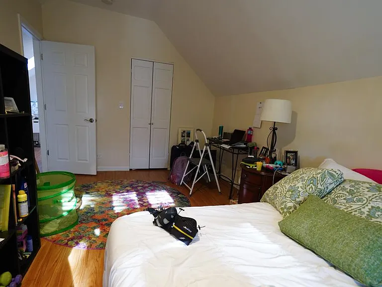 2845 N Southport Ave #2F — Photo 20