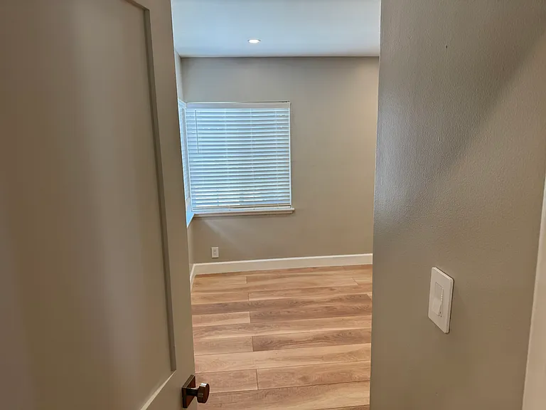 8606 Casaba Ave — Photo 33