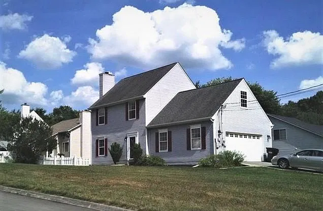 3 bed, 2.5 bath, 1762 sqft, $2,250 — Photo 1