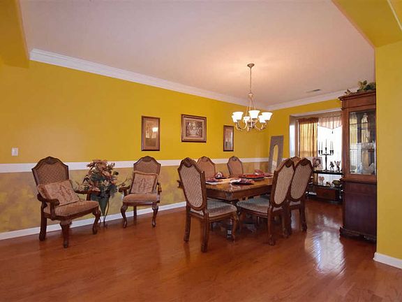 5th image of 7800 Wisbey Ct