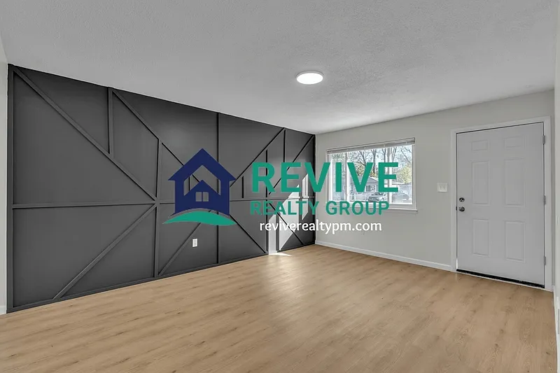 3 bed, 1.0 bath, 1054 sqft, $1,495 — Photo 3