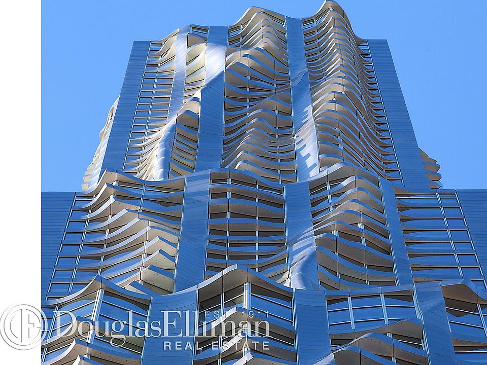 1st image of 8 Spruce St APT 71H